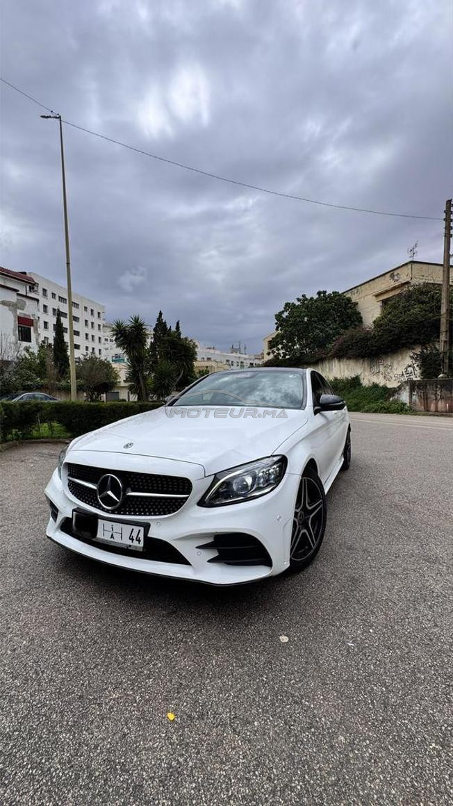 Mercedes-Benz C220d AMG Line Premium Plus 