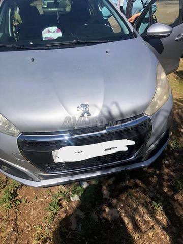 Peugeot 208 Diesel Manuelle 2015 à El Jadida