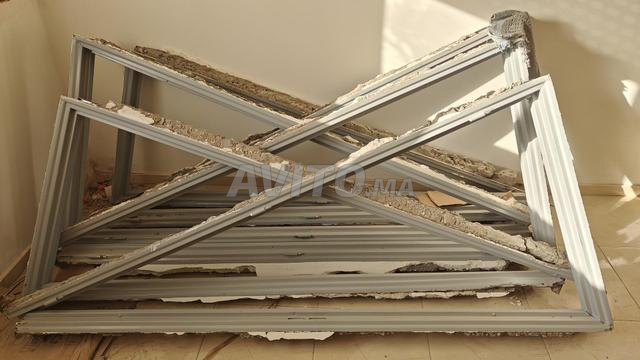 6 إطارات أبواب حديدية