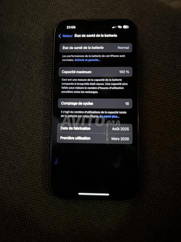 iPhone 16 noir 128Go