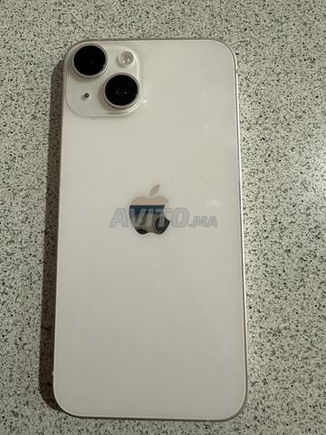 iPhone 14 128 Go très propre