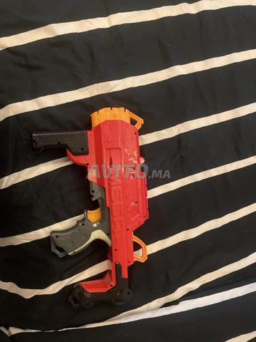 نيرف بحالة ممتازة يعمل بشكل جيد جداً