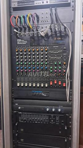 Rack d'équipement audio - 2