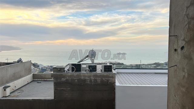 فيلا بانورامية نونويش، محفظة، مساحة 180 متر