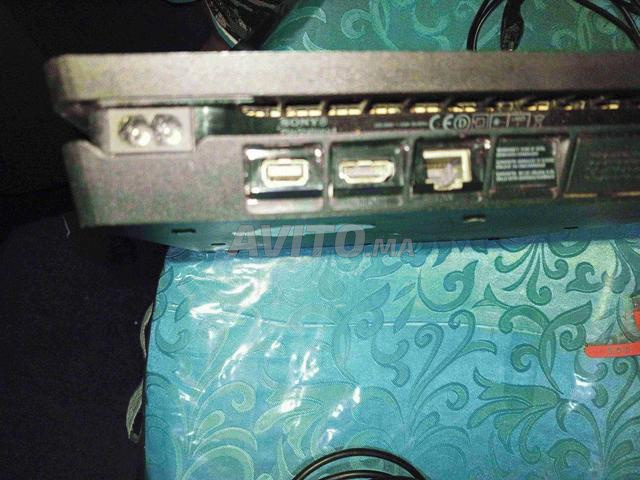 PS4 slim GTA 5 FC25 deux manettes - 2