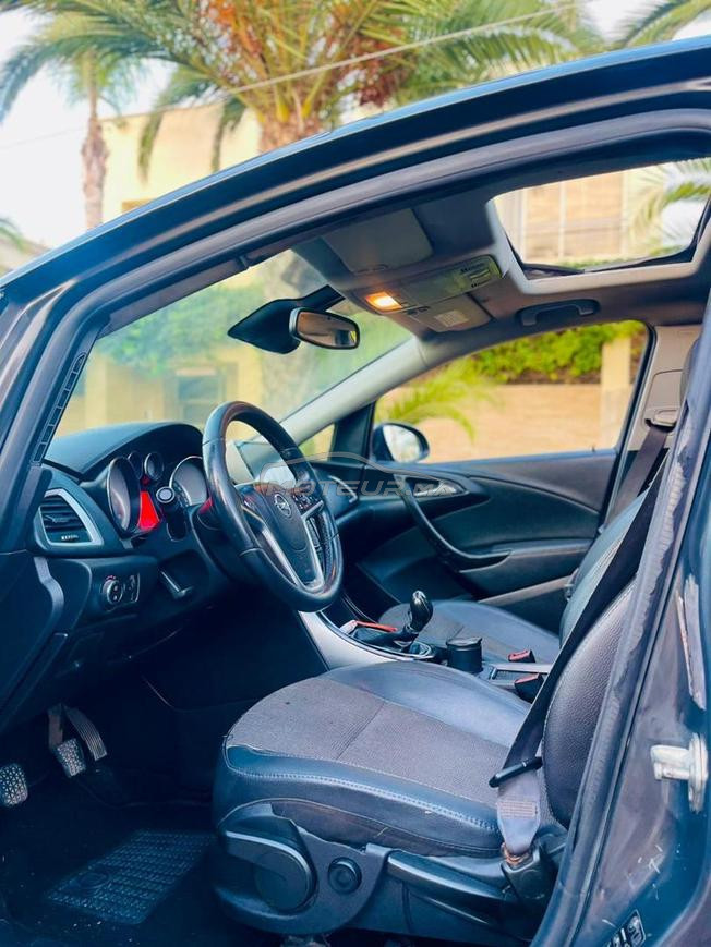 Opel Astra Diesel Manuelle 2016 à Rabat