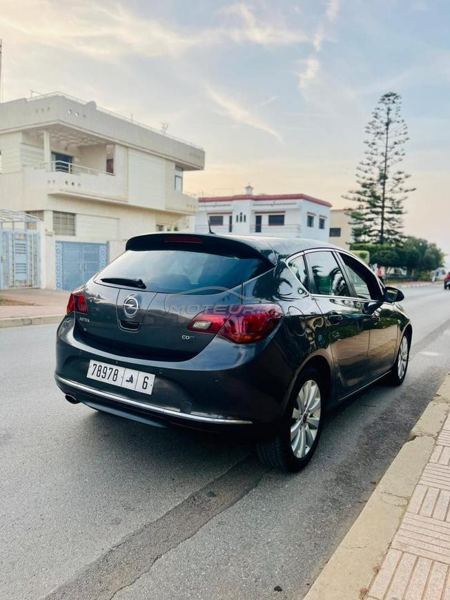 Opel Astra Diesel Manuelle 2016 à Rabat