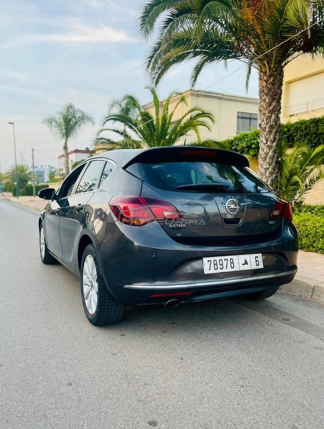 Opel Astra Diesel Manuelle 2016 à Rabat