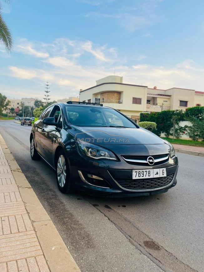 Opel Astra Diesel Manuelle 2016 à Rabat