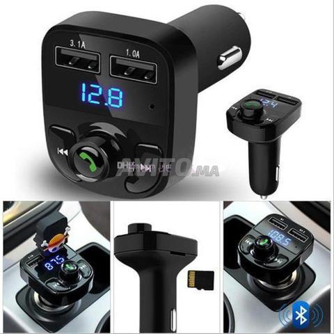 Chargeur de voiture USB double avec écran de tension