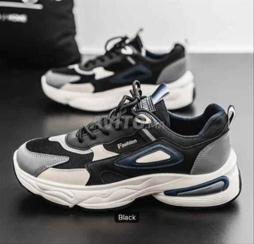 حذاء رياضي أصلي مقاس 40 - 2