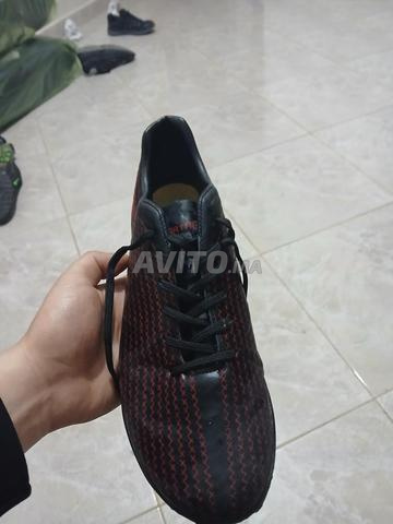 حذاء رياضي صغير مقاس 41 - 2