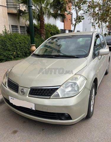 Nissan Tiida Amira - 2