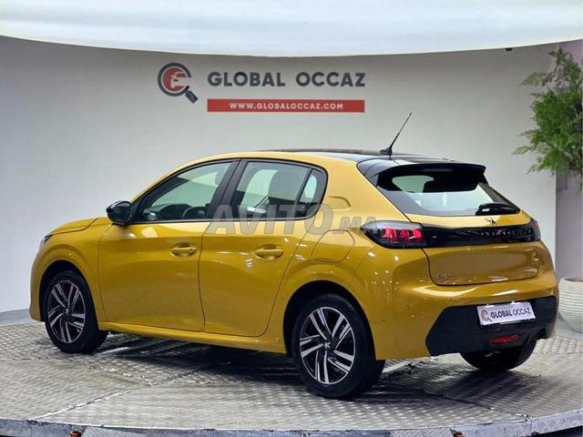 Peugeot 208 Diesel Manuelle 2024 à Casablanca