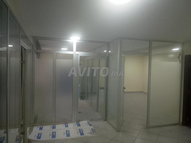 مكتب مقسم مع مصعد ومرآب - 2