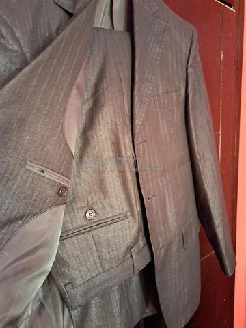 بدلة رمادية سوداء مقاس M 48 جديدة - 2