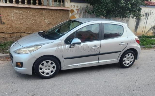 Peugeot 207 diesel. 2007 climatisé