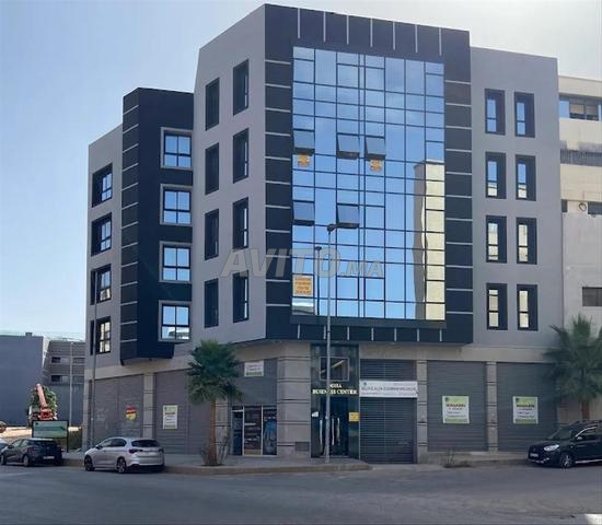 مكاتب للإيجار