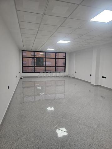 مكتب للإيجار - 2