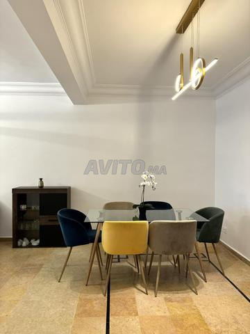 Appartement hôtelier propre et chic, une chambre et un salon, Agdal