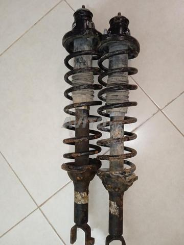 amortisseurs arrière honda  - 2