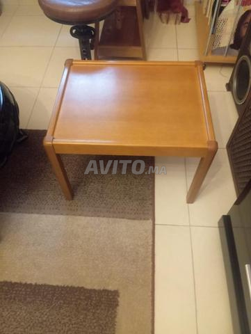 Petite table en bois de qualité - 2