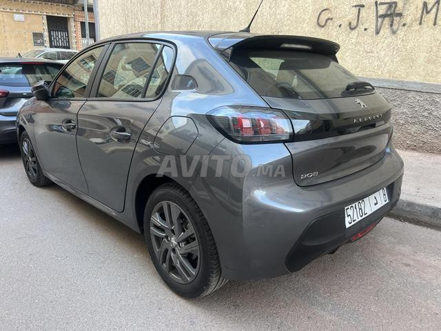 Peugeot 208 - 2
