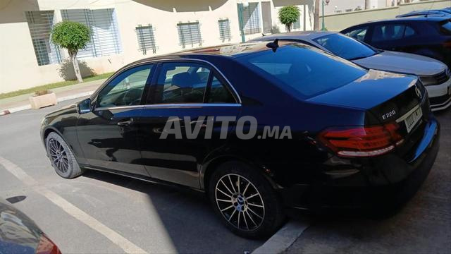 Belle Mercedes noire à vendre