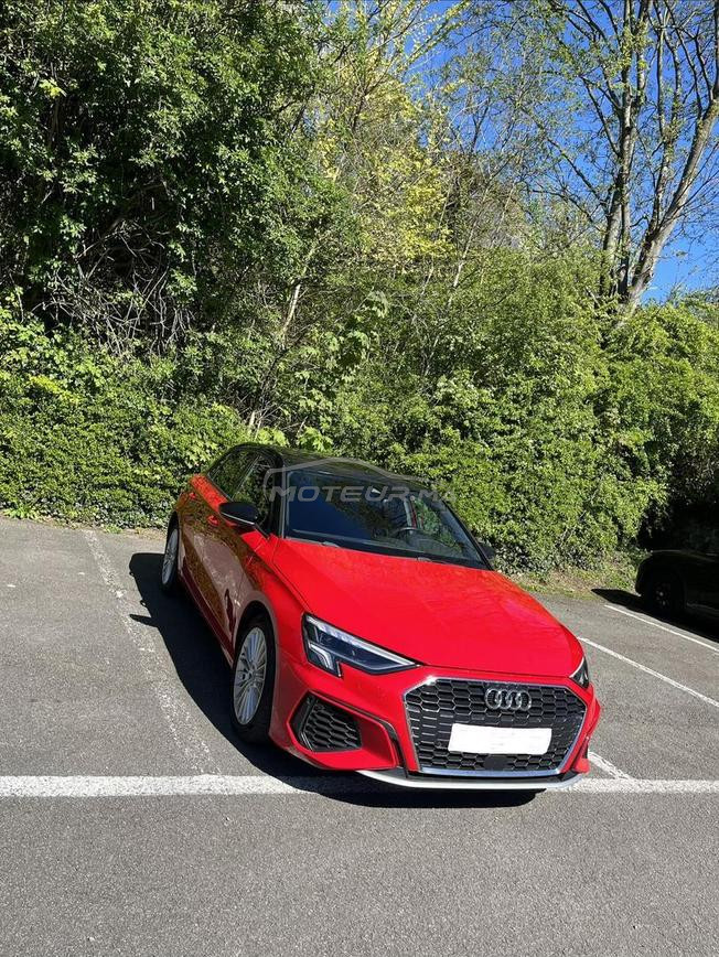 Audi A3 Essence Automatique fin 2023 à Tanger