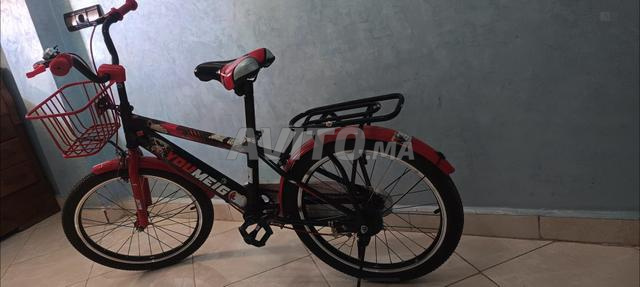 دراجة هوائية وأسطوانة