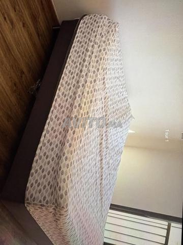 Lit deux places avec matelas et surmatelas Ikea - 2