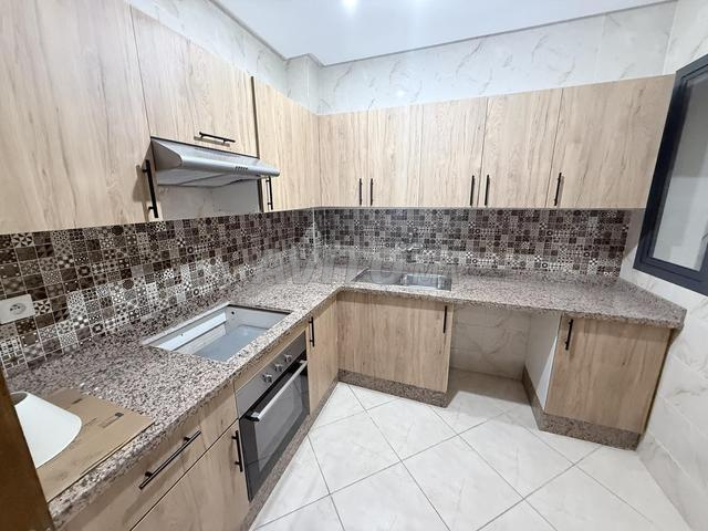 شقة للكراء 3 غرف 90م² في كنيترا ميوزاس