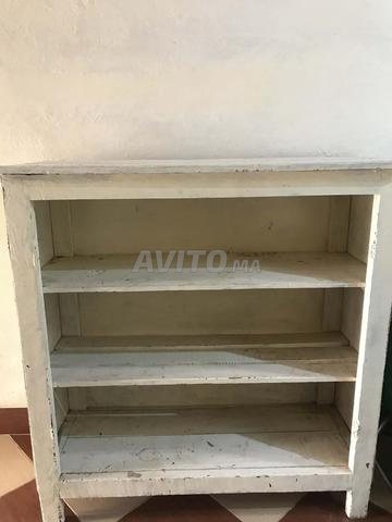 Étagère en bois à trois niveaux – Pratique et décor Vintage