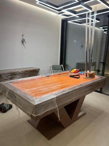 طاولة بلياردو