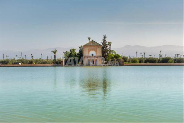 بجانب محطة القطار شقة للكراء باليوم