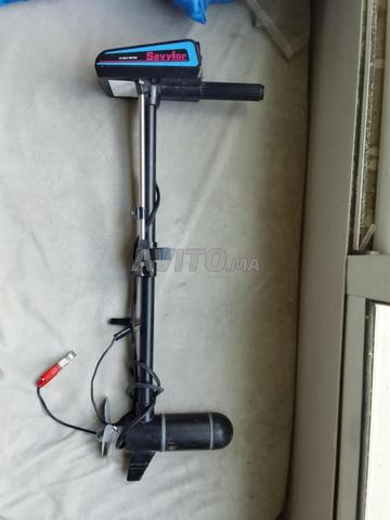 Moteur électrique utilisé pour kayaks