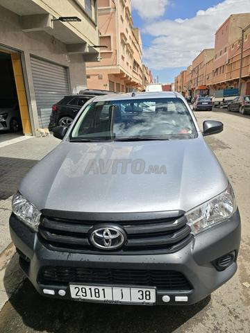 Toyota Hilux - 2
