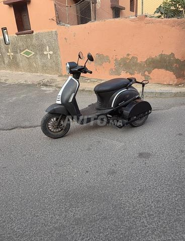 السلام عليكم، موتور للبيع من نوع Sinis موديل 2022