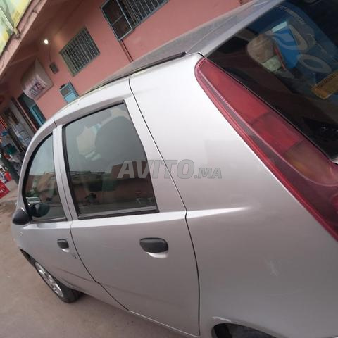 سيارة بحالة جيدة