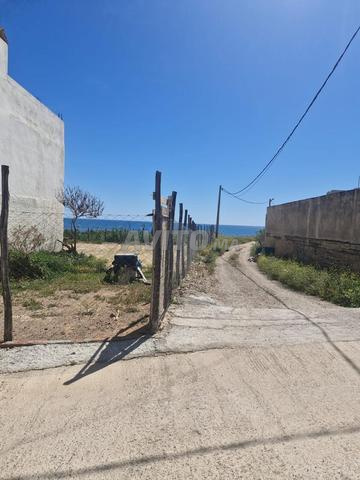 قطعة أرضية محفظة للبيع