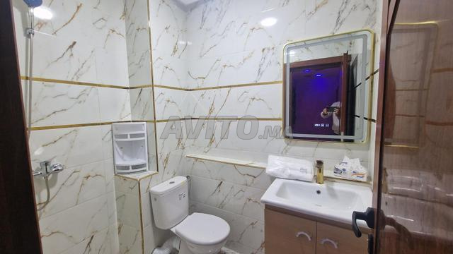 Appartement meublé à louer mensuellement dans un excellent emplacement - image 4