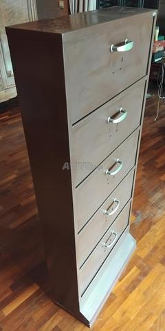 خزانة (أحذية) معدنية بنية بحالة جيدة جداً - 2