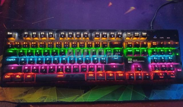 Clavier mécanique blue switch RGB (prix fixe) - 2