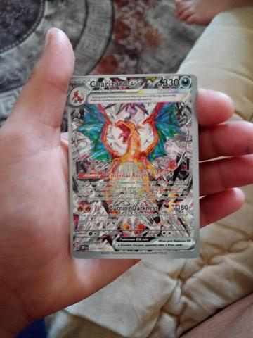 Carte Pokémon ultra rare - 2
