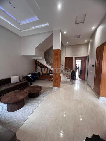 فيلا 200 متر مربع للبيع في أزوزية مراكش