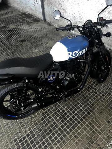 Royal Enfield Hunter (HNTR) 350 Rebel Blue