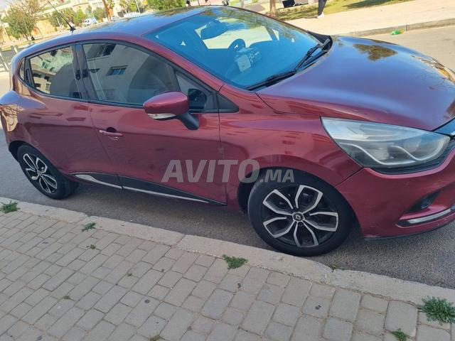 Renault Clio Diesel Manuelle 2017 à Agadir - 2