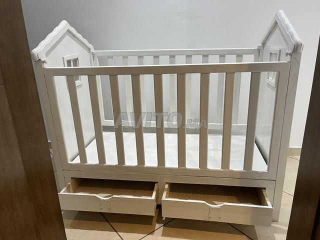 سرير أطفال بحالة ممتازة كالجديد - 2