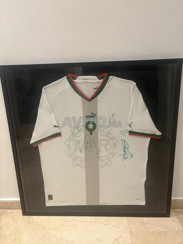 Maillot Maroc Signé par 8 joueurs - Pièce encadrée - 2