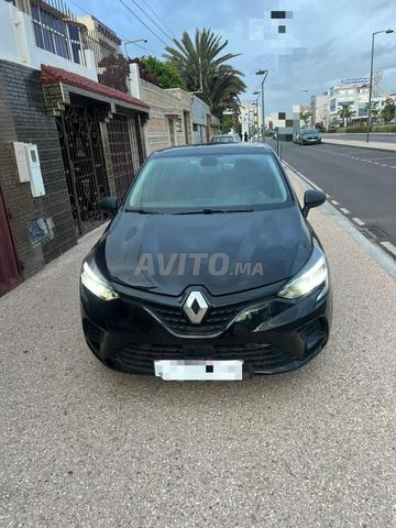 Renault Clio Diesel Manuelle 2023 à Agadir